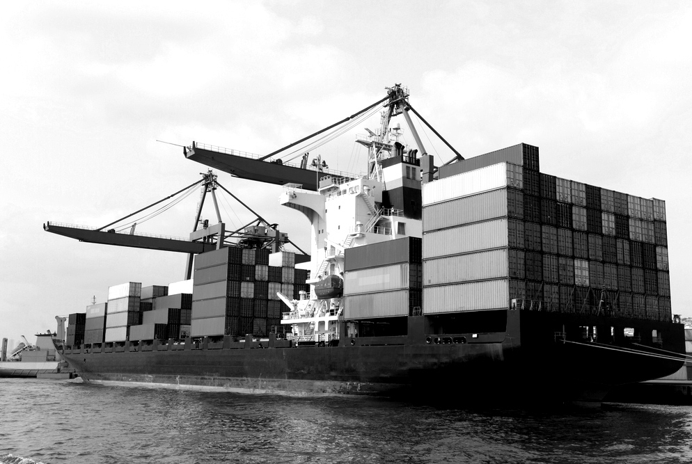 Weighting containers before a departure from the port… ???
